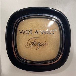 Wet N Wild Fergie Center Stage Shimmer Palette